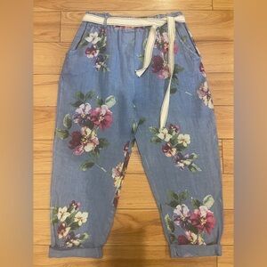 Bella Amore linen Floral Blue capri Pants with Belt small made in Italy